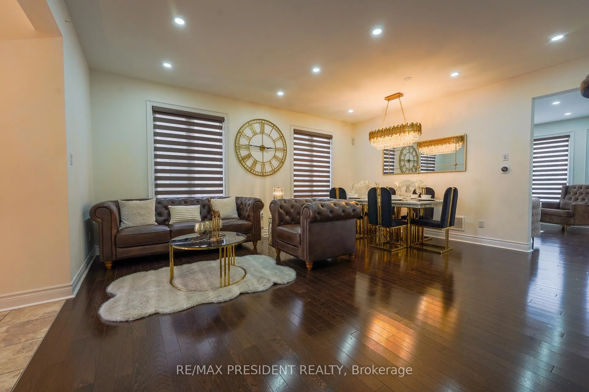 Photo 4 of 16 Bassett Crescent, Brampton, Credit Valley — HOMEH
