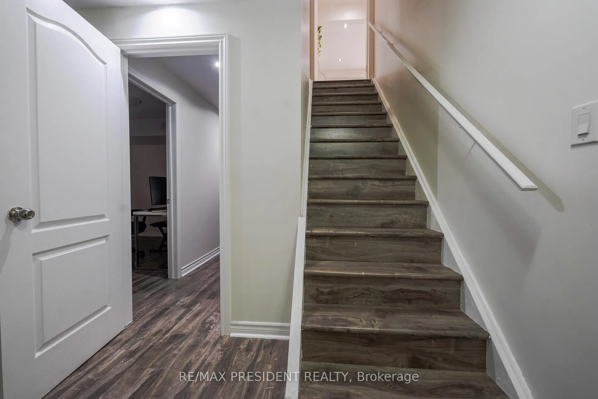 Photo 27 of 16 Bassett Crescent, Brampton, Credit Valley — HOMEH