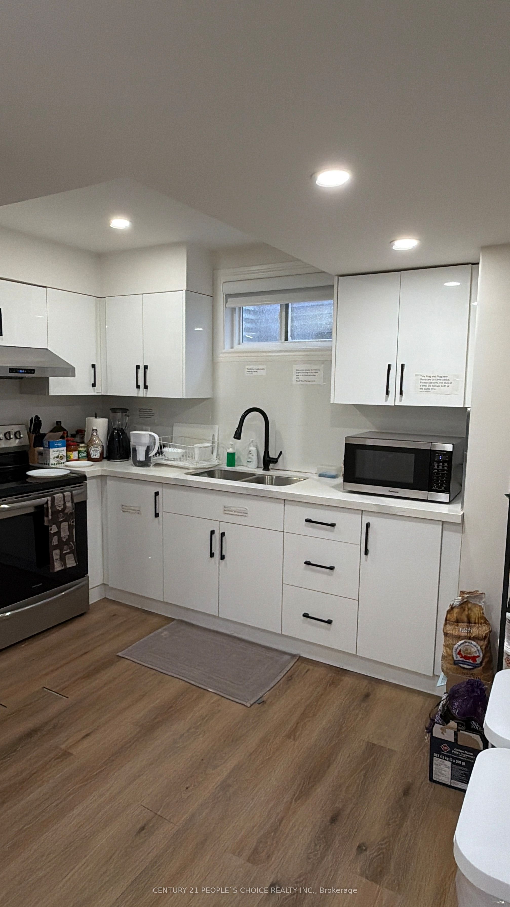 Photo 13 of Unit Bsmt, 43 Bordeaux Circuit, Etobicoke, West Humber-Clairville — HOMEH