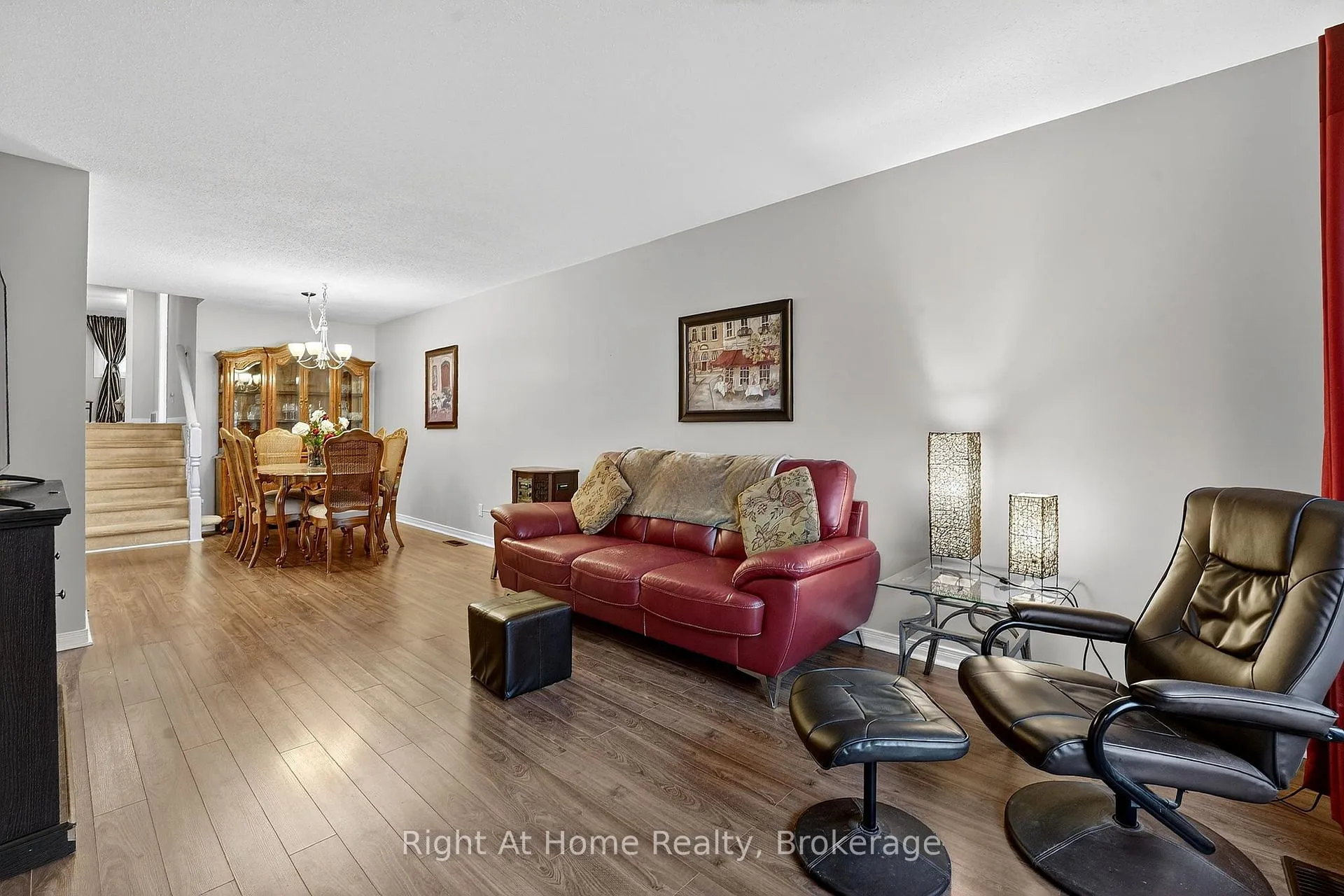 Photo 7 of 16 Dundee Drive, St. Catharines, Secord Woods — HOMEH