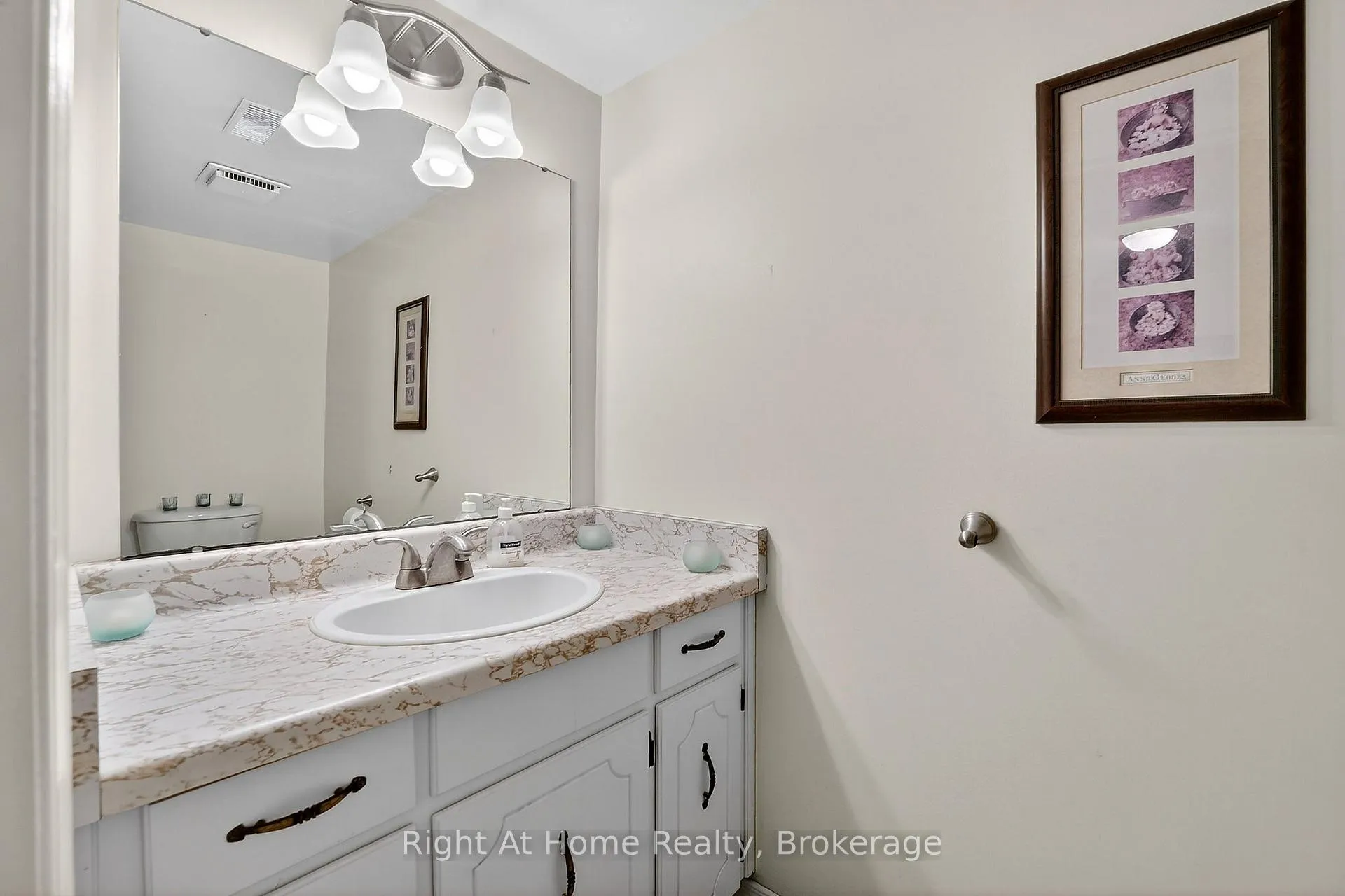 Photo 37 of 16 Dundee Drive, St. Catharines, Secord Woods — HOMEH