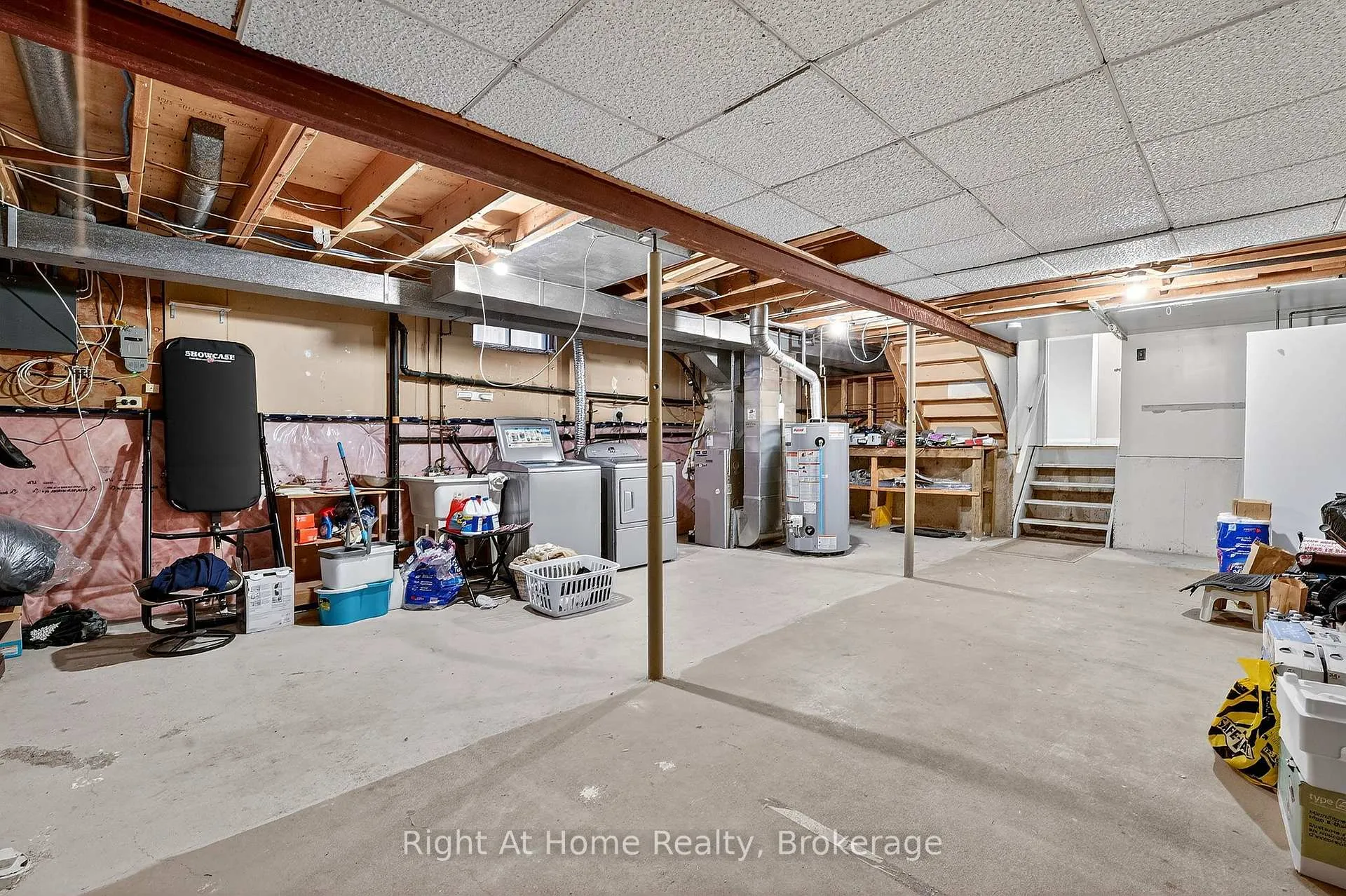 Photo 49 of 16 Dundee Drive, St. Catharines, Secord Woods — HOMEH
