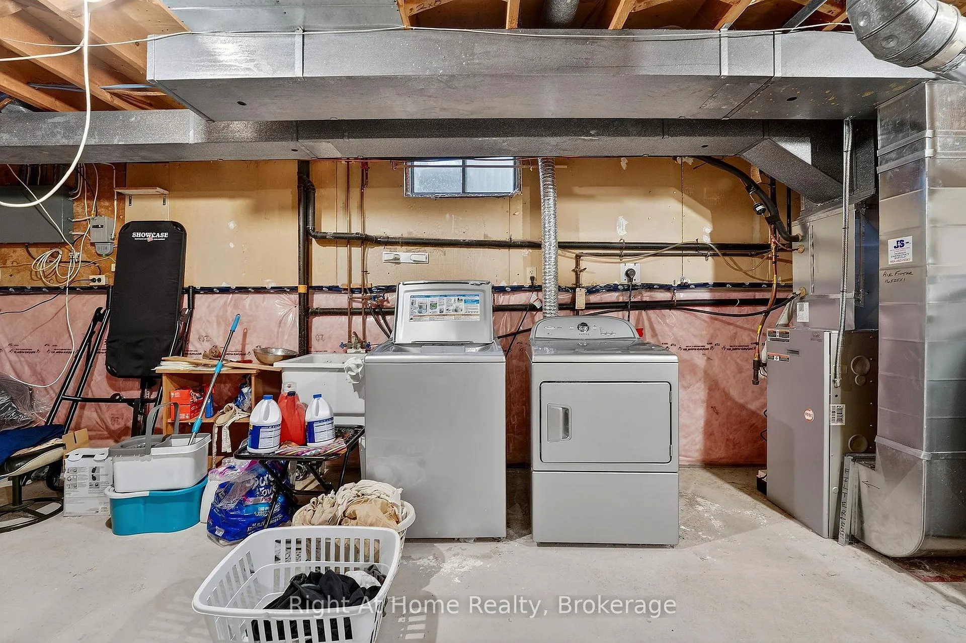 Photo 50 of 16 Dundee Drive, St. Catharines, Secord Woods — HOMEH