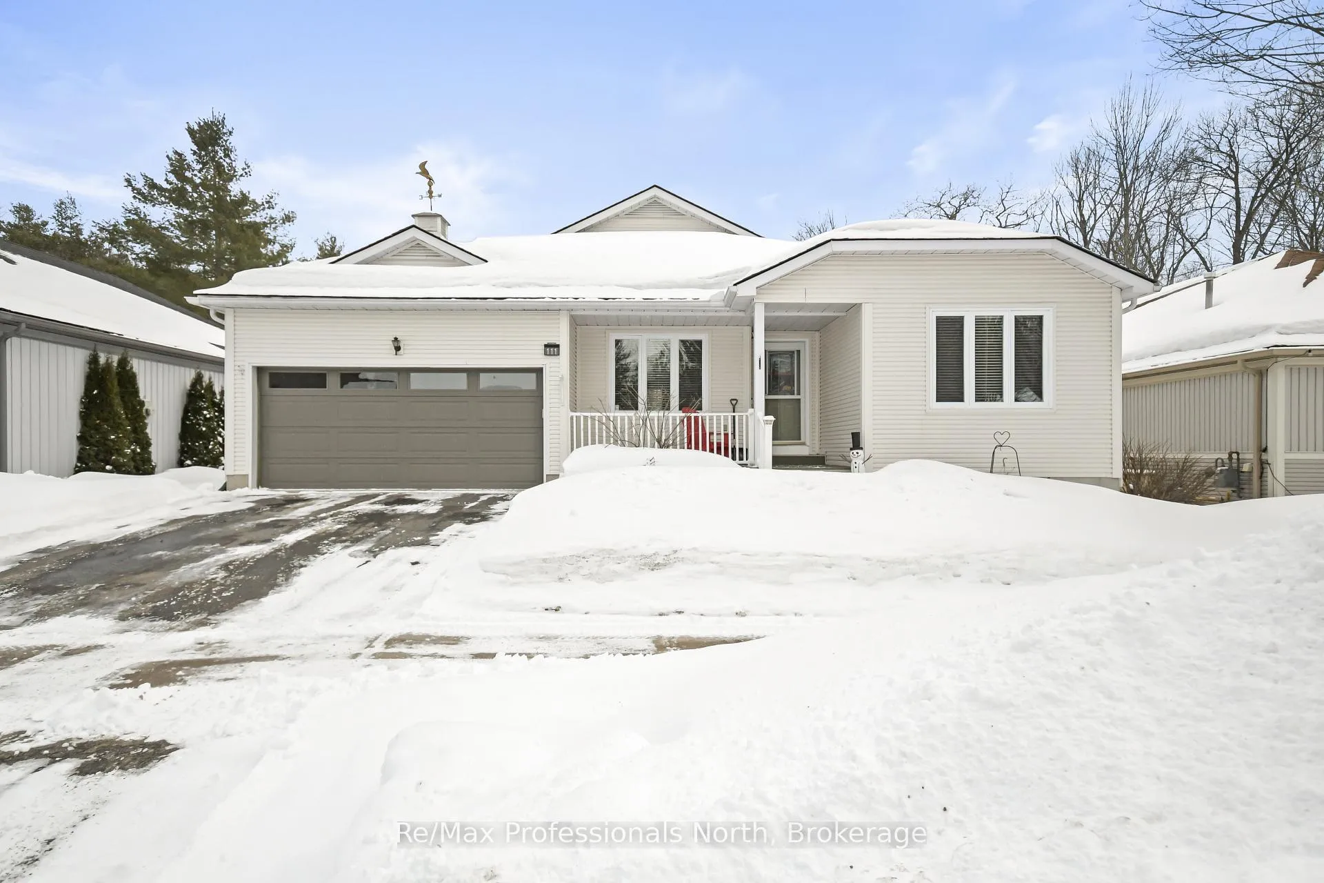 Photo 1 of 111 Pineridge Gate, Gravenhurst, Muskoka (S) — HOMEH