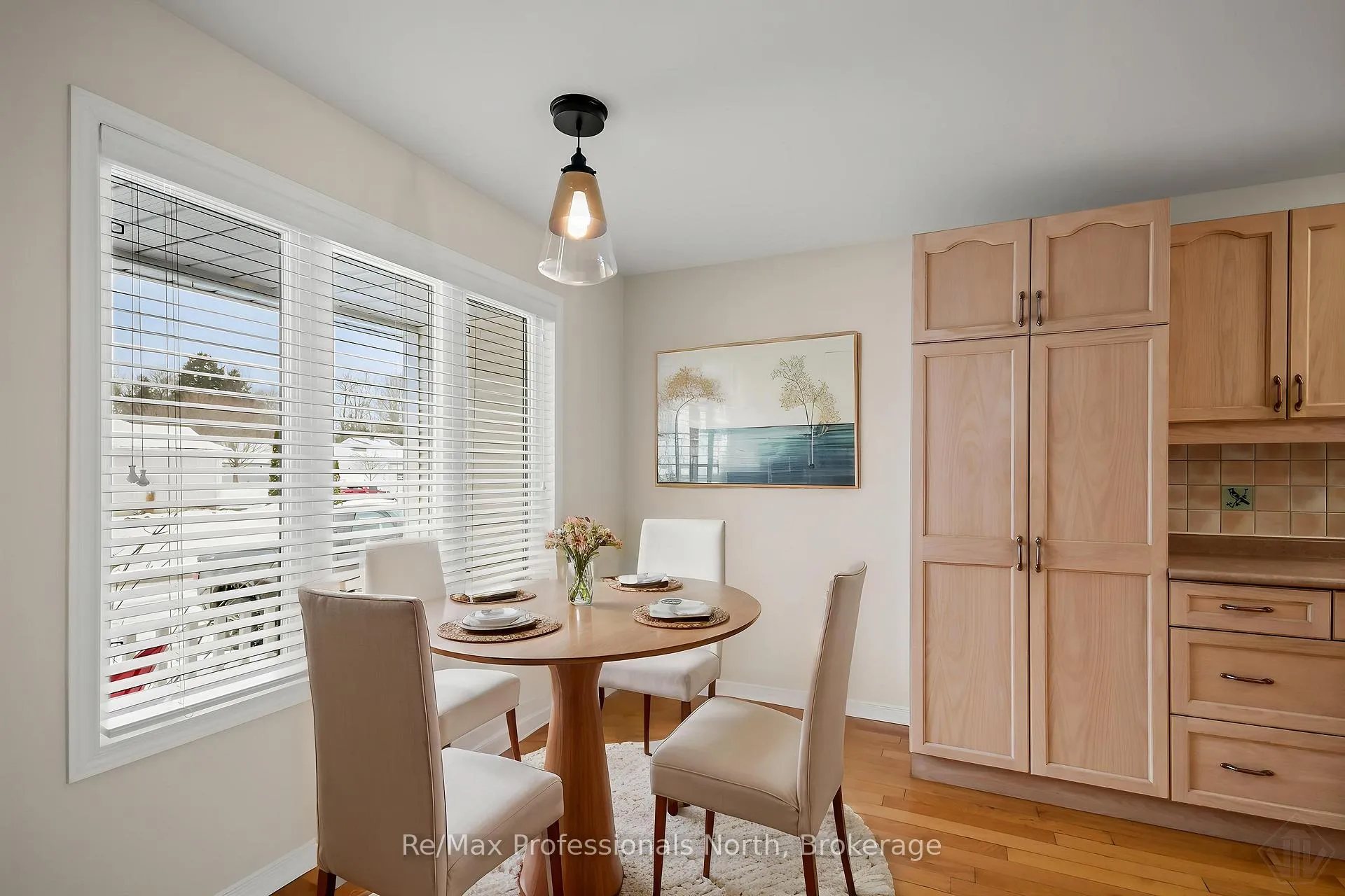 Photo 11 of 111 Pineridge Gate, Gravenhurst, Muskoka (S) — HOMEH