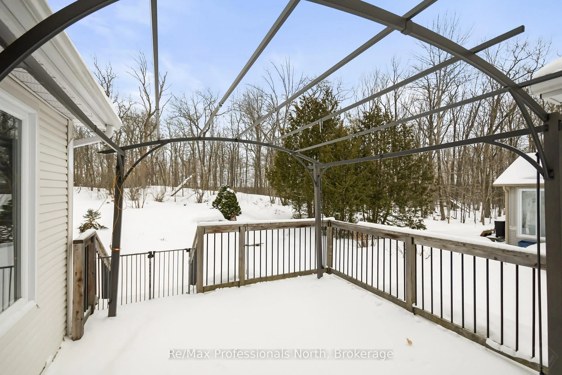 Photo 40 of 111 Pineridge Gate, Gravenhurst, Muskoka (S) — HOMEH