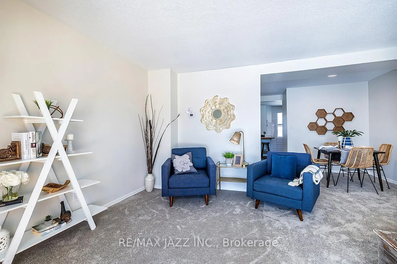 Photo 14 of 865 Derry Court, Oshawa, Vanier — HOMEH