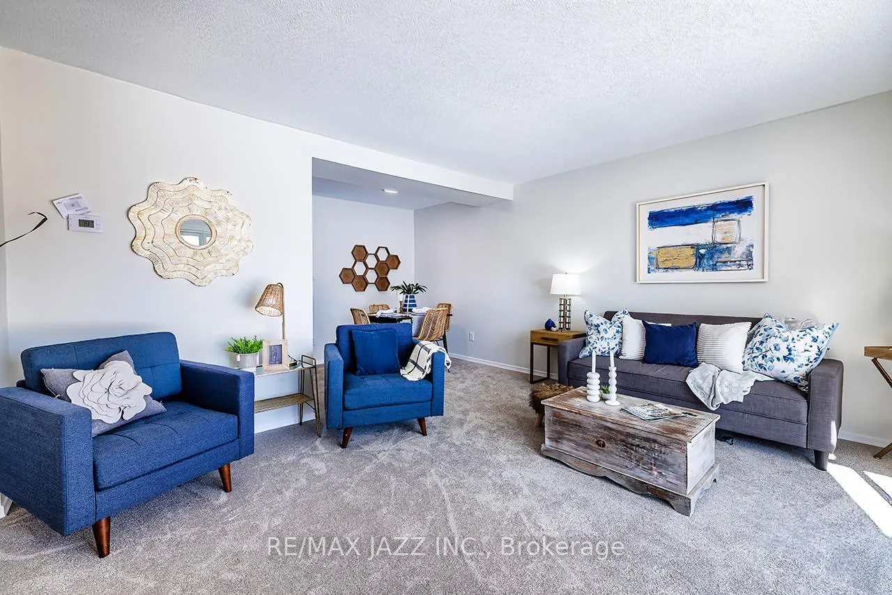 Photo 19 of 865 Derry Court, Oshawa, Vanier — HOMEH