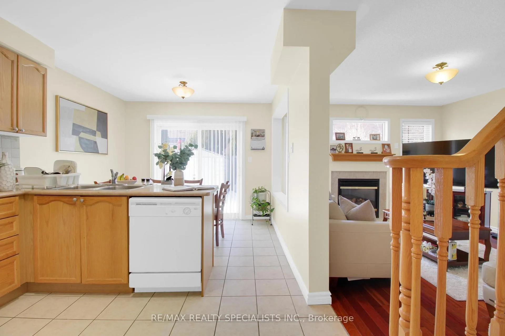 Photo 13 of 2386 Baintree Crescent, Oakville, Westmount — HOMEH
