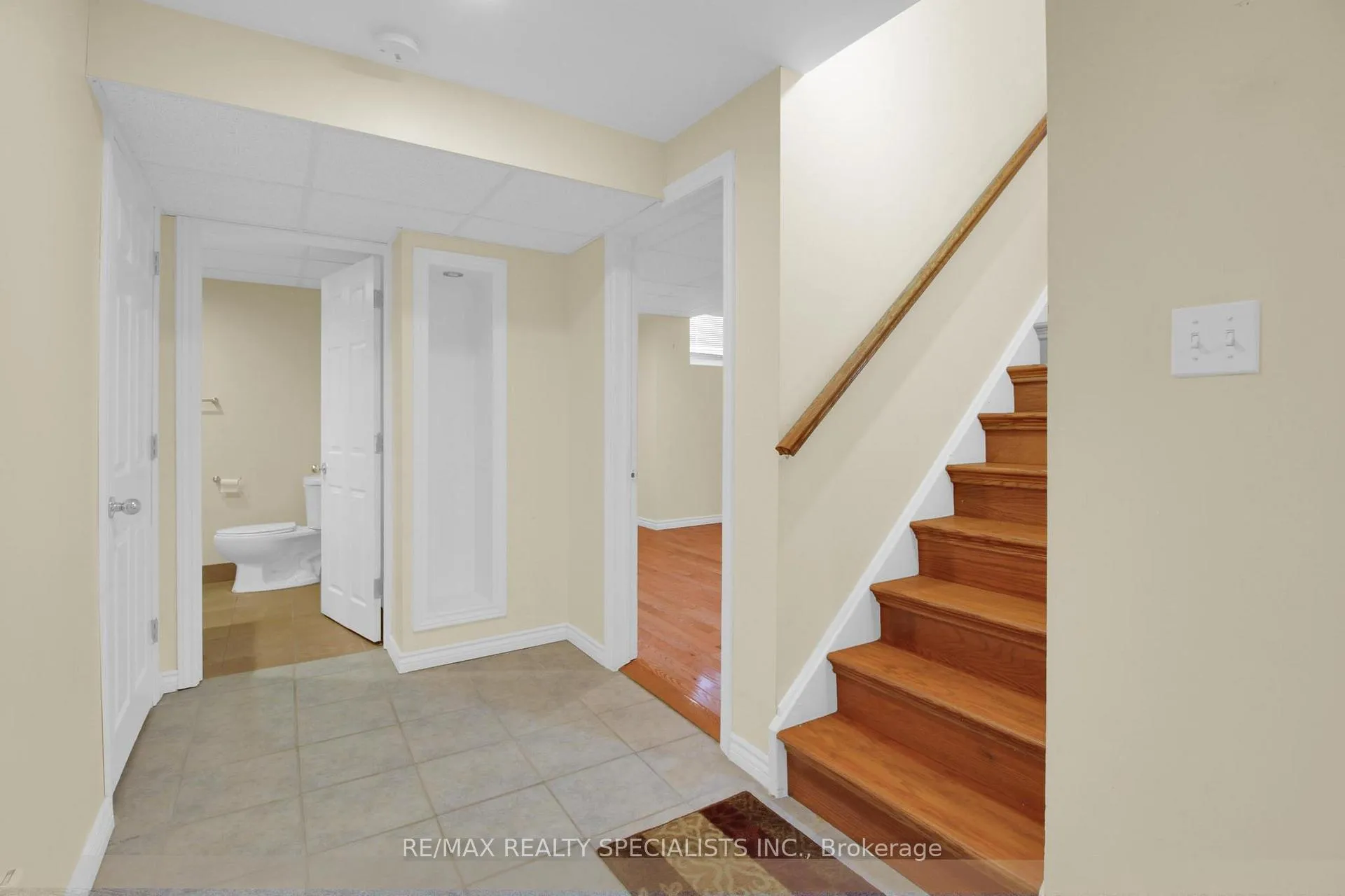 Photo 39 of 2386 Baintree Crescent, Oakville, Westmount — HOMEH