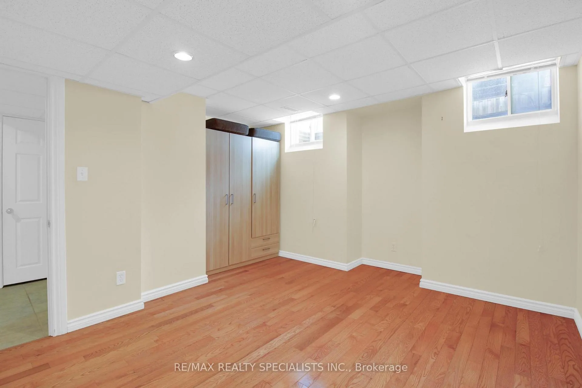Photo 43 of 2386 Baintree Crescent, Oakville, Westmount — HOMEH
