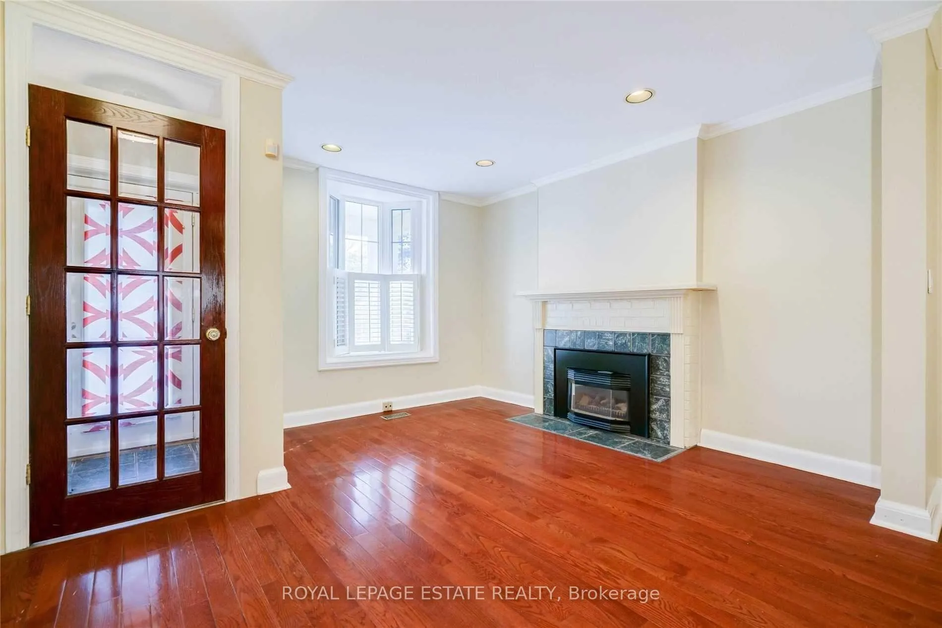 Photo 3 of 292 Silver Birch Avenue, Toronto, The Beaches — HOMEH