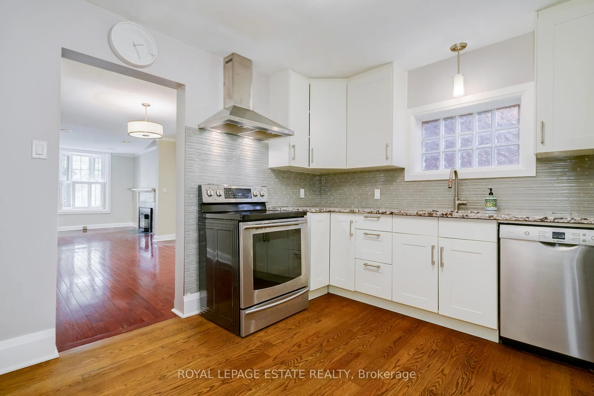 Photo 9 of 292 Silver Birch Avenue, Toronto, The Beaches — HOMEH