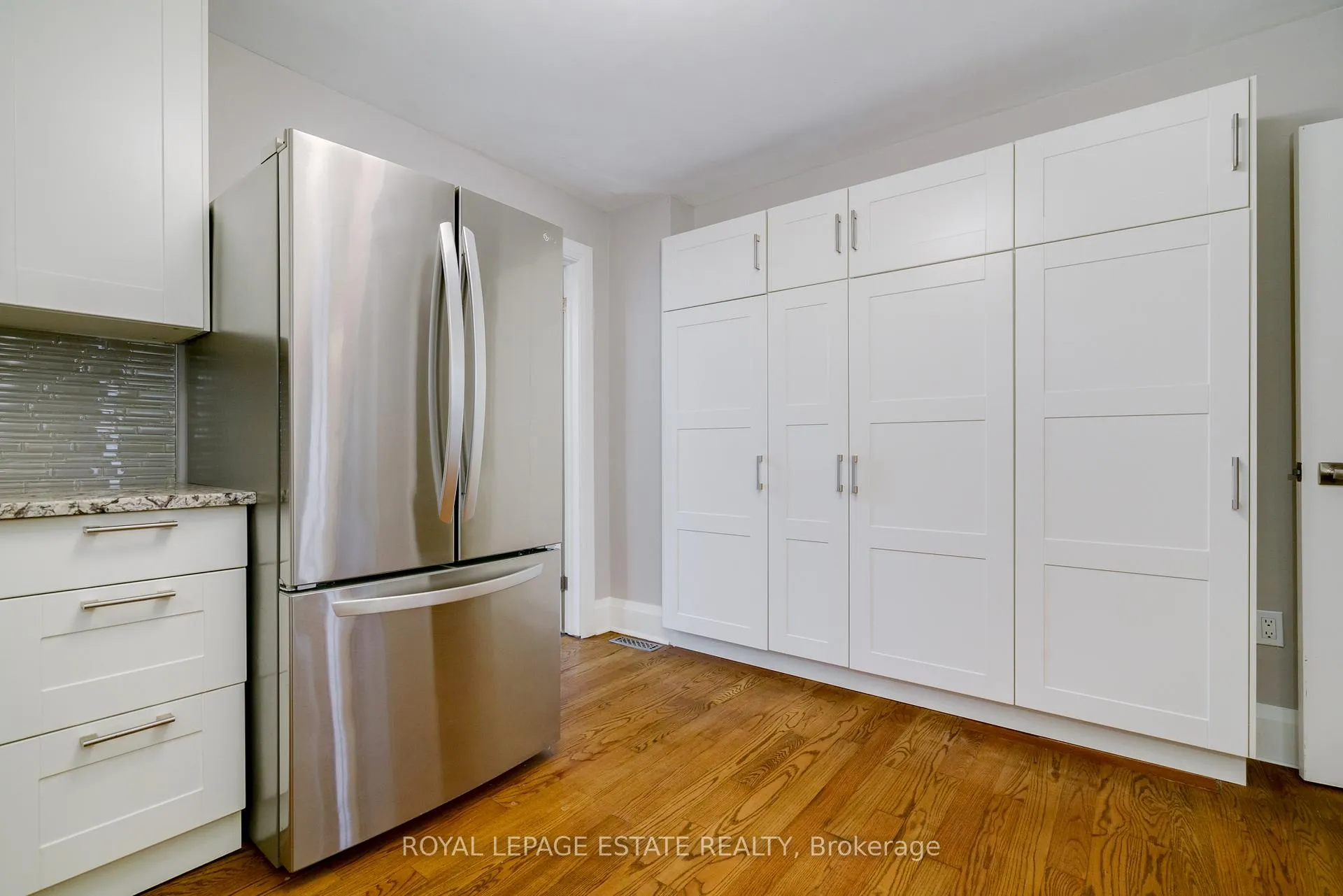Photo 11 of 292 Silver Birch Avenue, Toronto, The Beaches — HOMEH