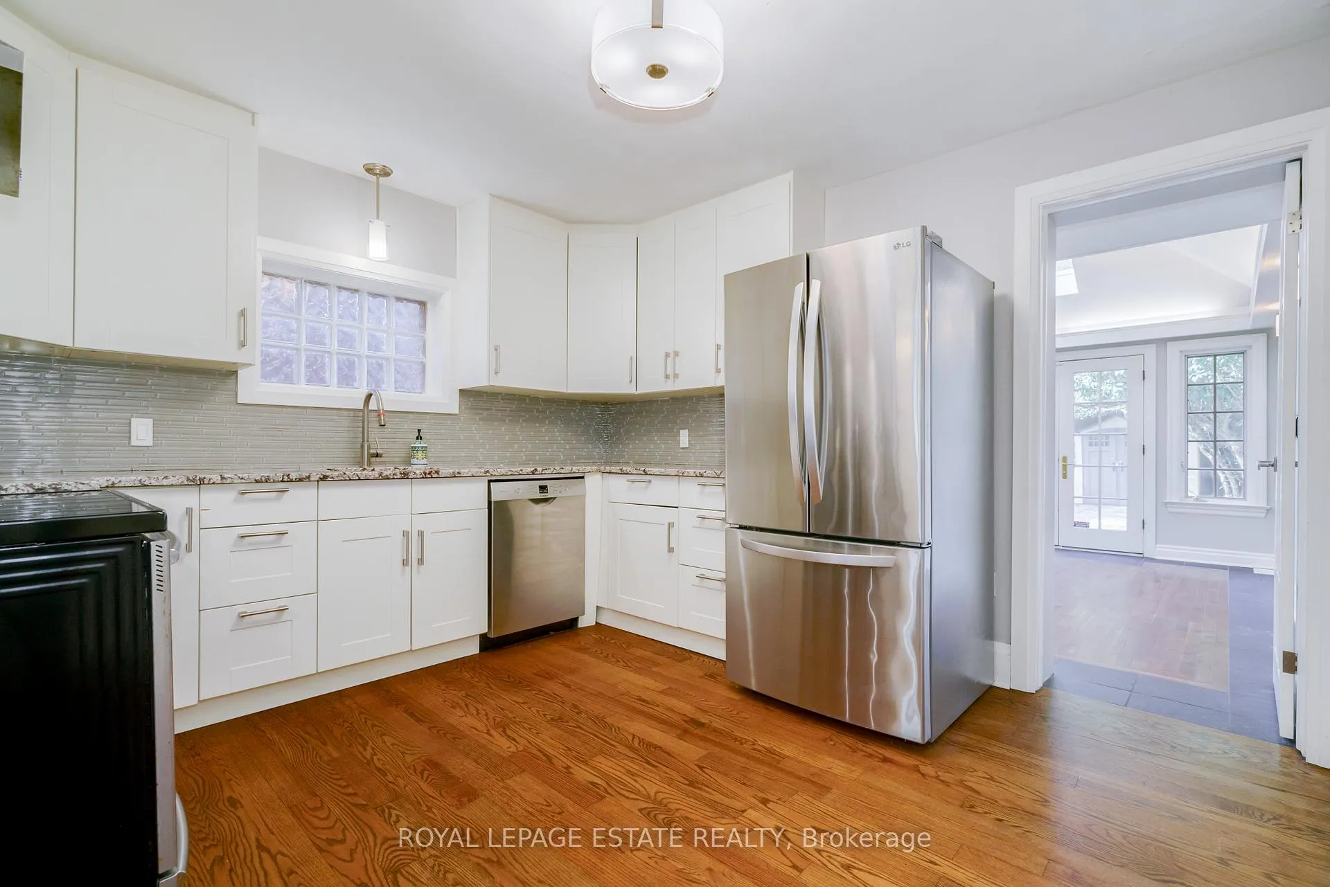 Photo 12 of 292 Silver Birch Avenue, Toronto, The Beaches — HOMEH