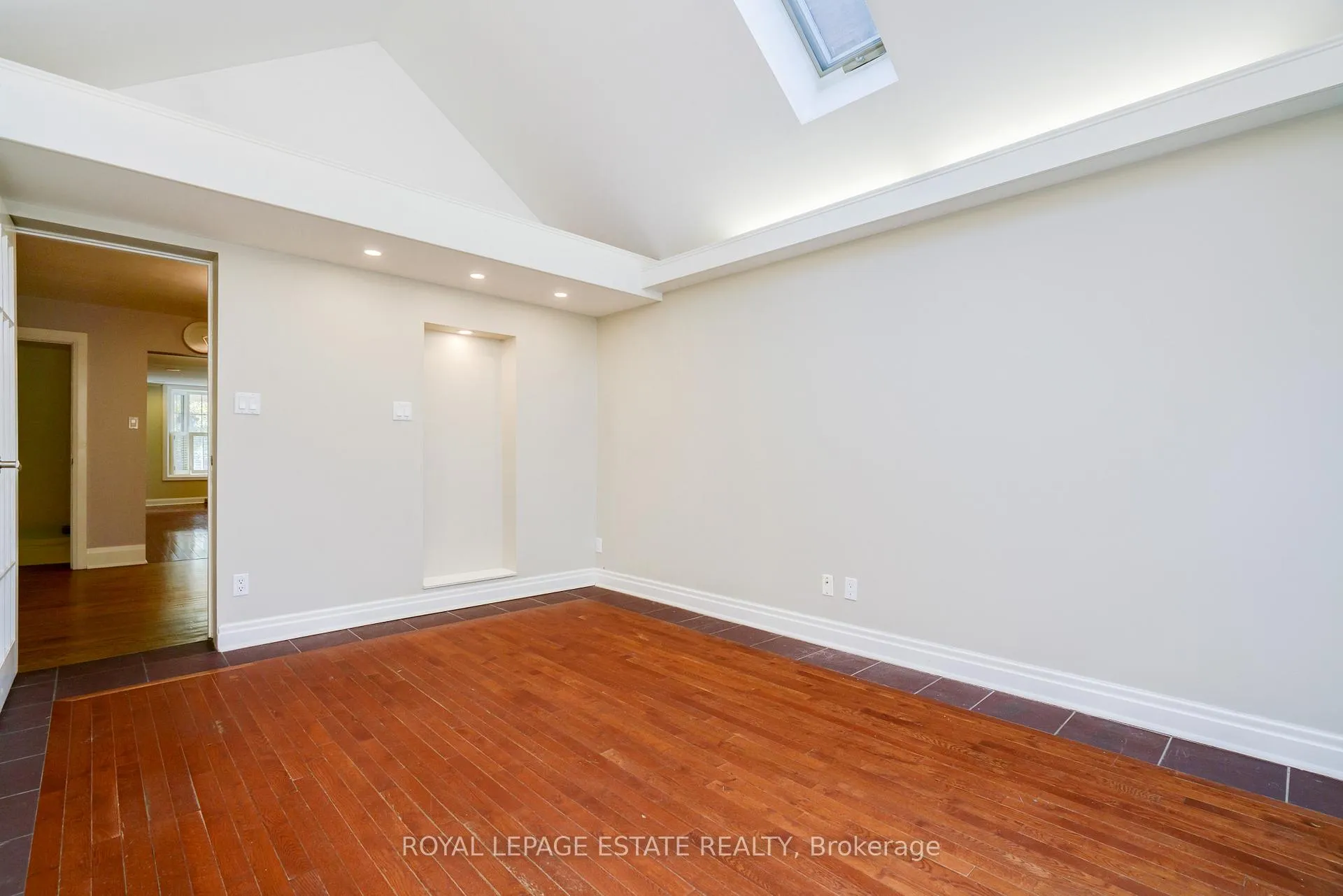 Photo 15 of 292 Silver Birch Avenue, Toronto, The Beaches — HOMEH