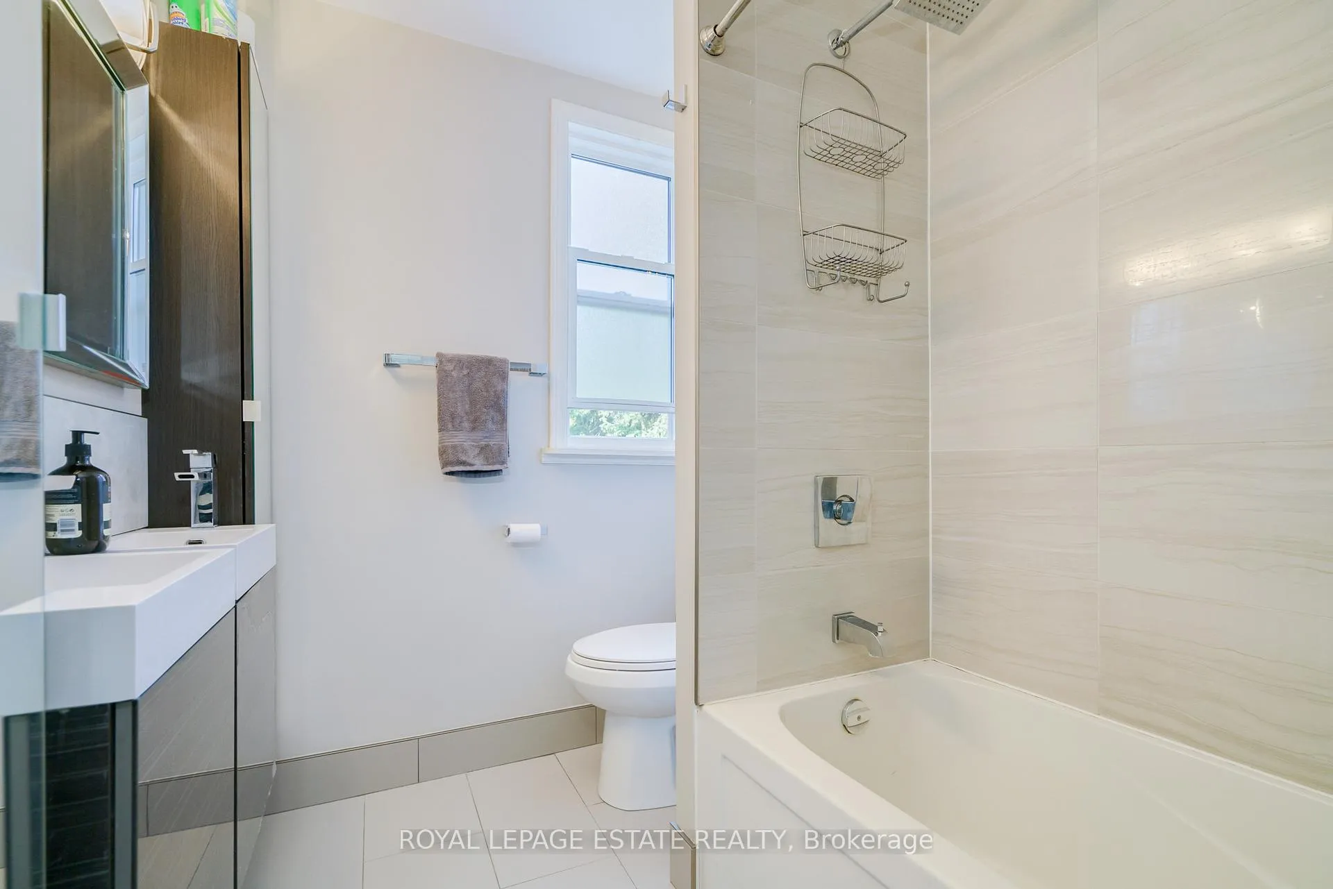 Photo 32 of 292 Silver Birch Avenue, Toronto, The Beaches — HOMEH