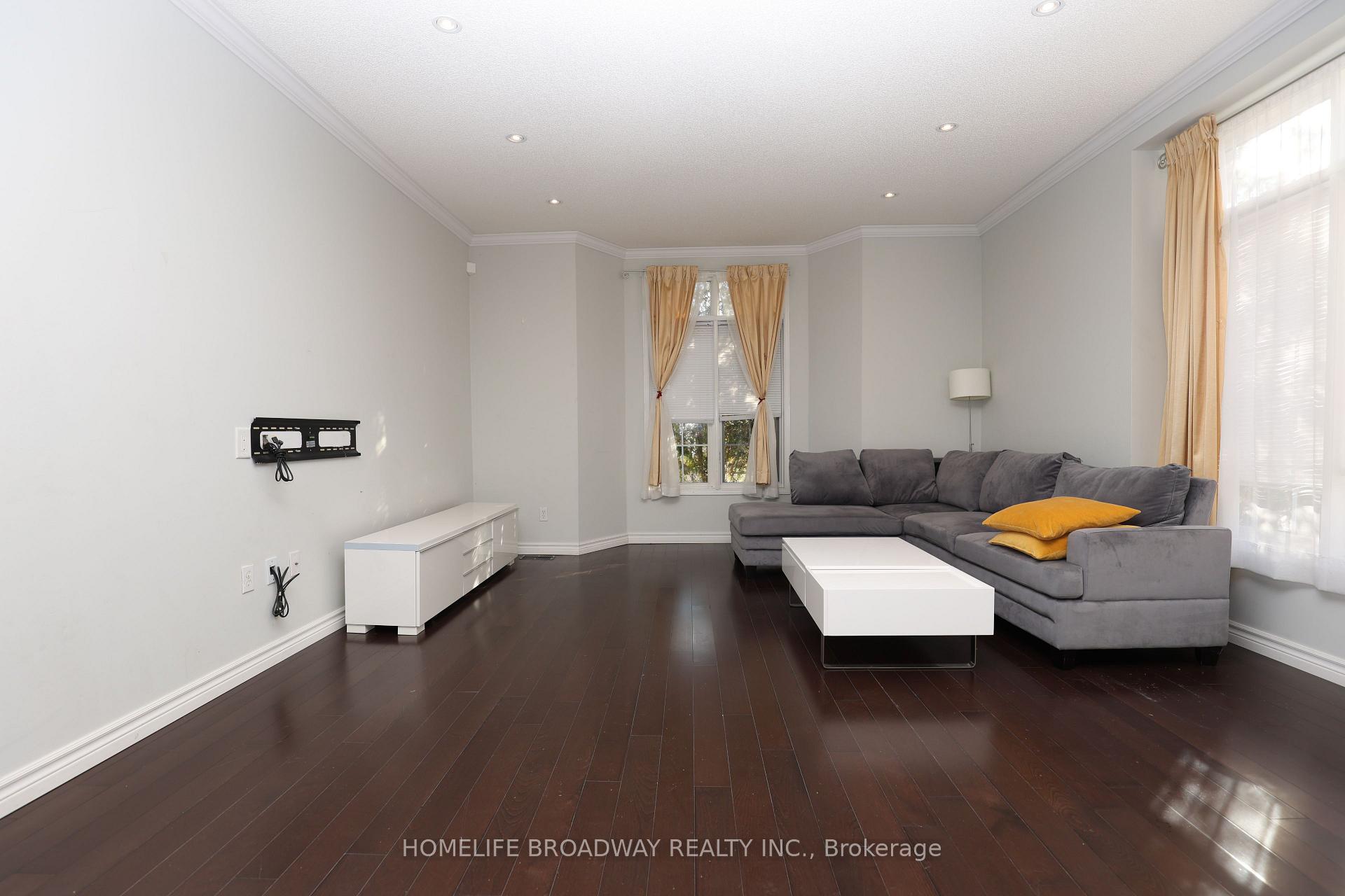 Photo 2 of 2 Catherina Street, Markham, Berczy — HOMEH