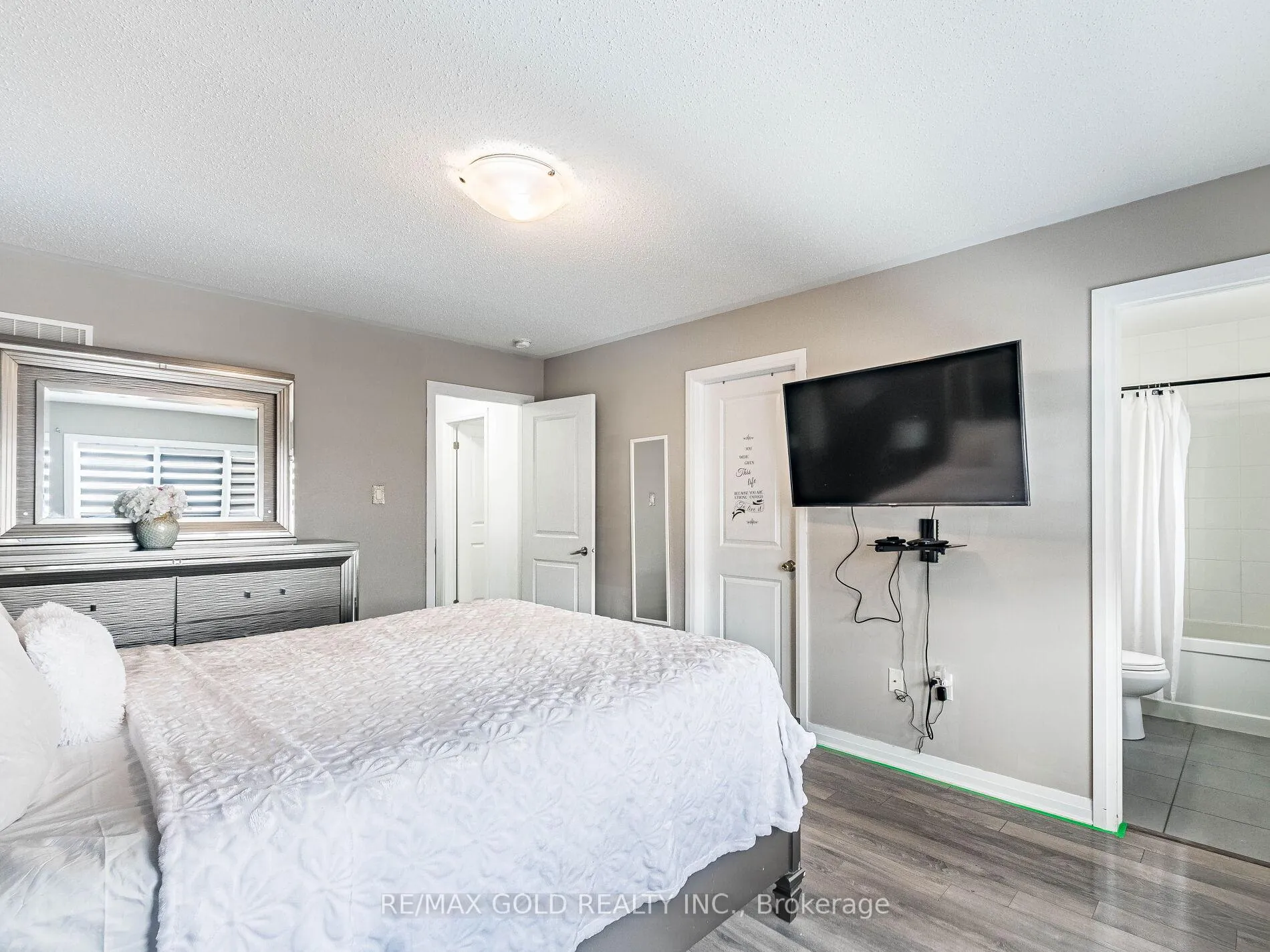 Photo 27 of 19 Lothbury Drive, Brampton, Northwest Brampton — HOMEH