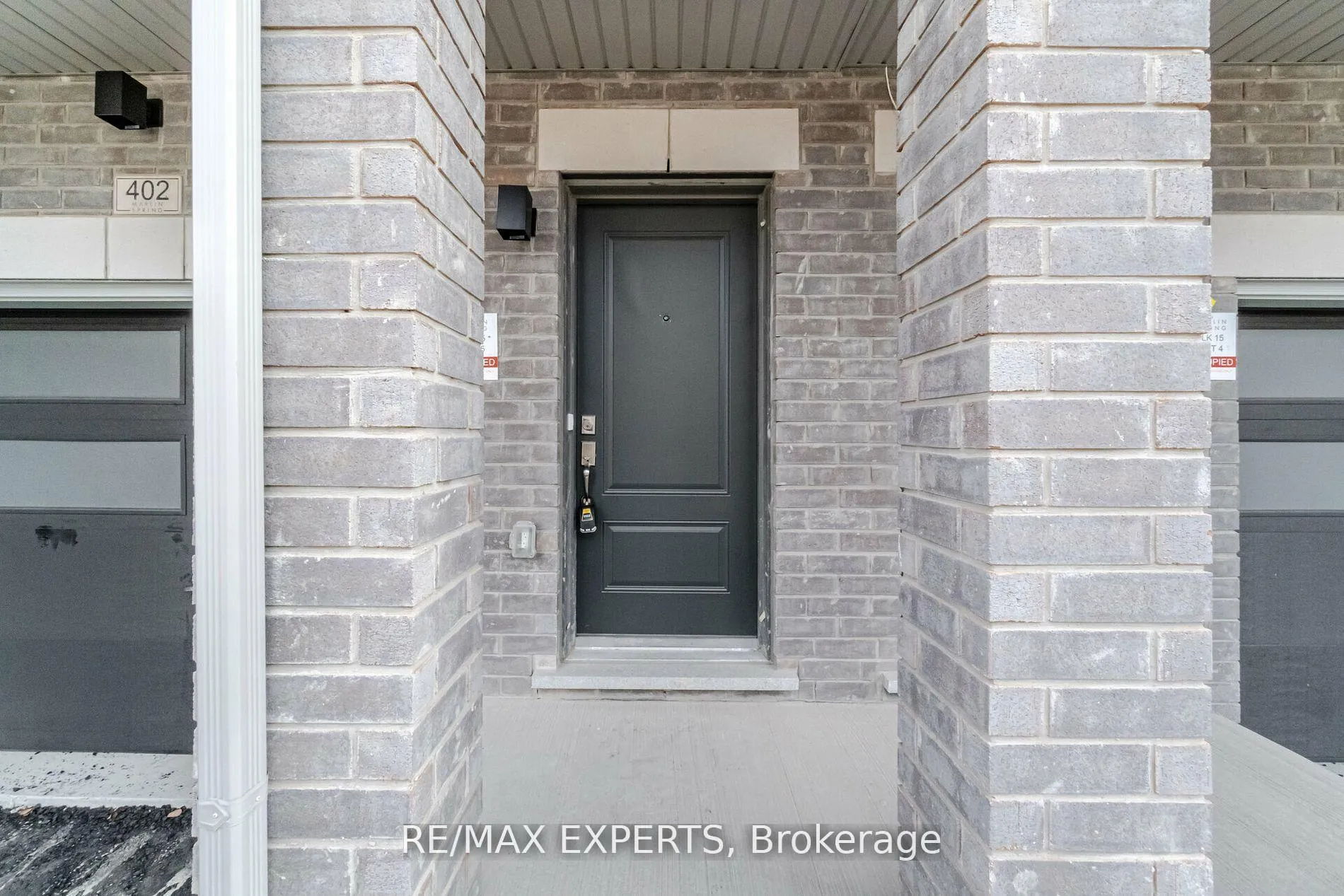 Photo 2 of 402 Okanagan Path, Oshawa, Donevan — HOMEH