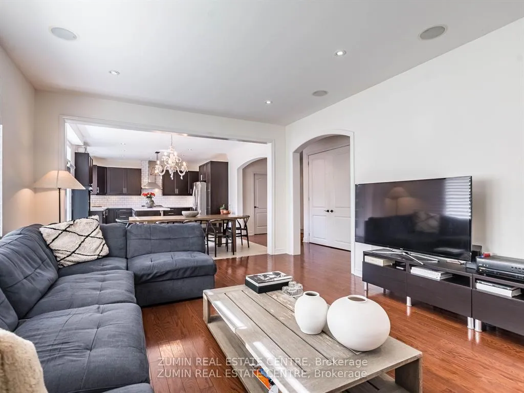 Photo 13 of 15 Garryoaks Drive, Brampton, Bram East — HOMEH