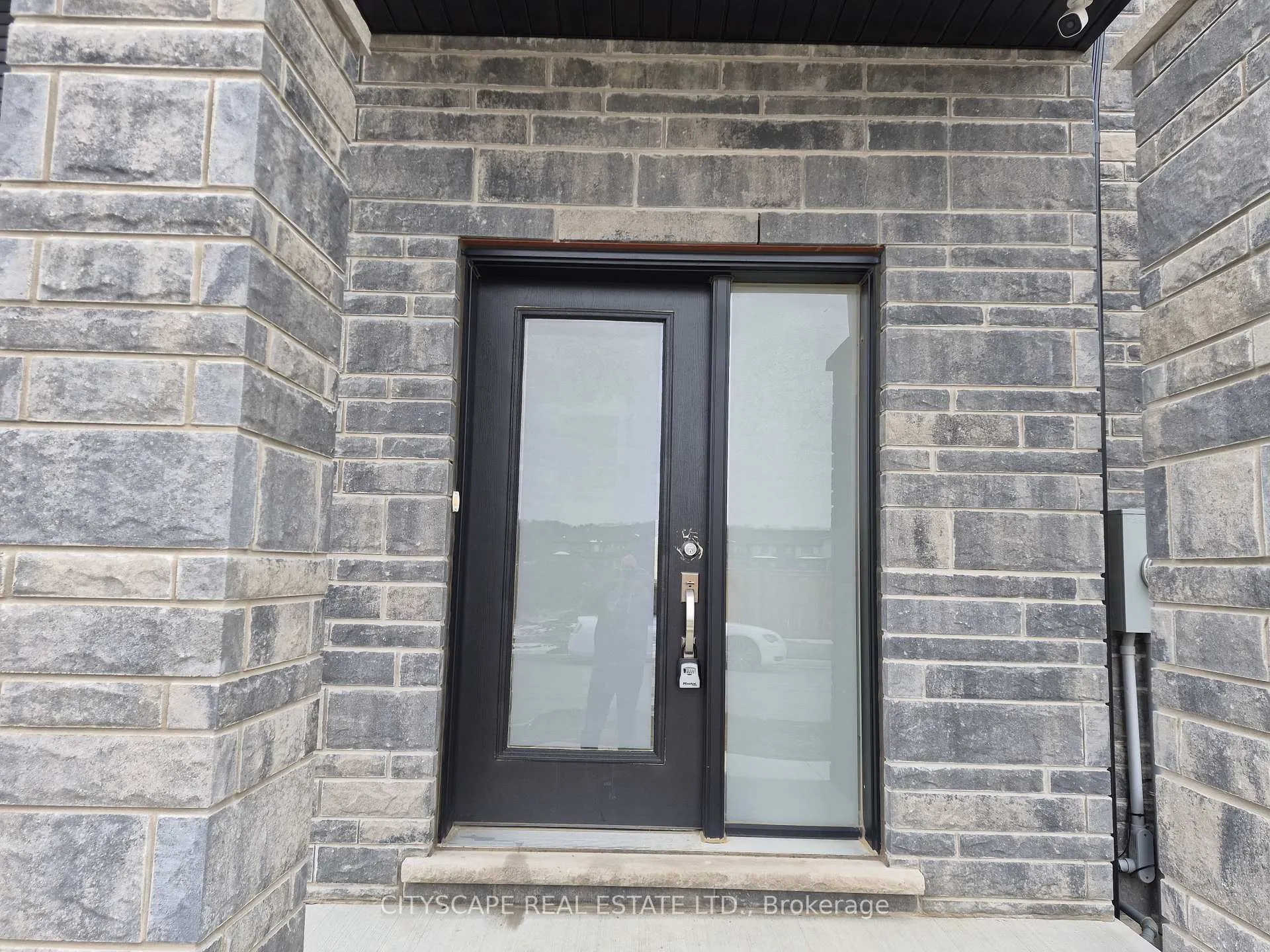 Photo 4 of 7 Saffron Way, Pelham, Fonthill — HOMEH