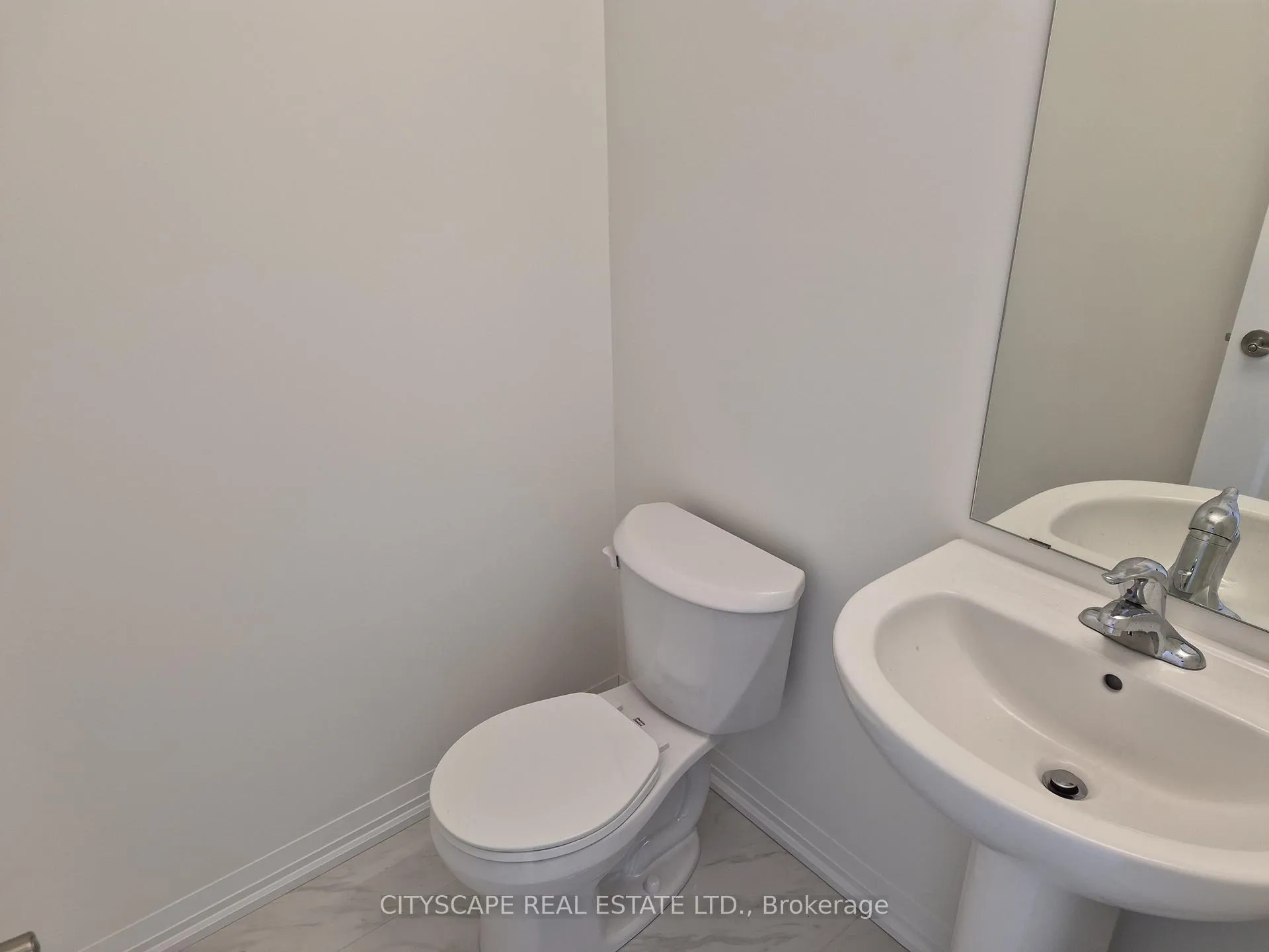 Photo 13 of 7 Saffron Way, Pelham, Fonthill — HOMEH