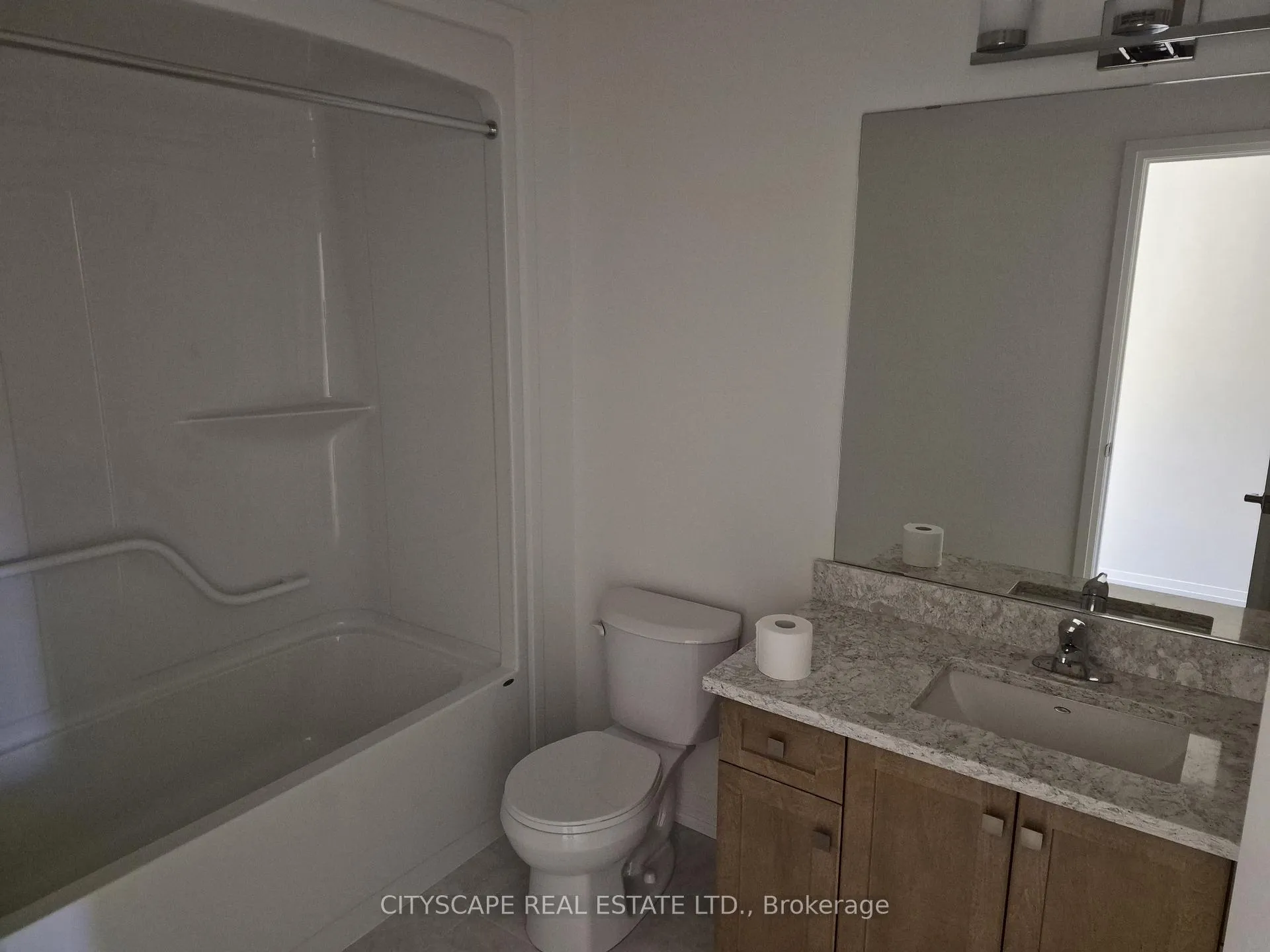 Photo 21 of 7 Saffron Way, Pelham, Fonthill — HOMEH