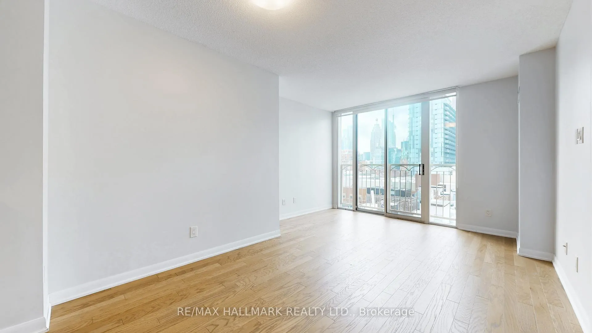 Photo 4 of Unit 1162, 313 Richmond Street E, Toronto, Moss Park — HOMEH
