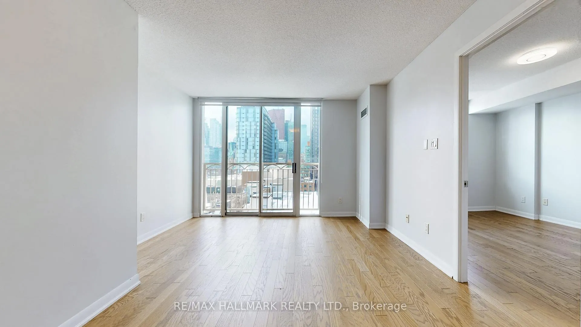 Photo 5 of Unit 1162, 313 Richmond Street E, Toronto, Moss Park — HOMEH