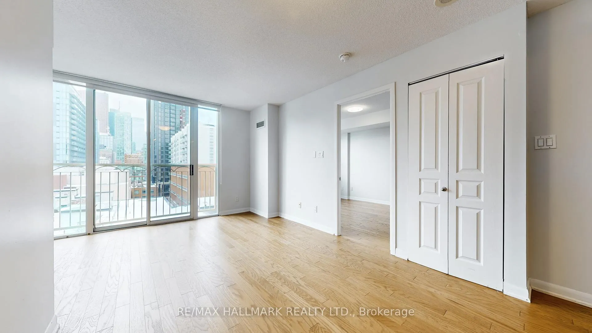 Photo 6 of Unit 1162, 313 Richmond Street E, Toronto, Moss Park — HOMEH