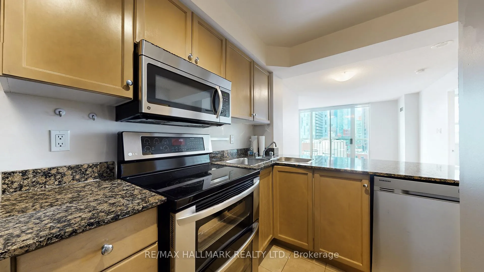 Photo 15 of Unit 1162, 313 Richmond Street E, Toronto, Moss Park — HOMEH
