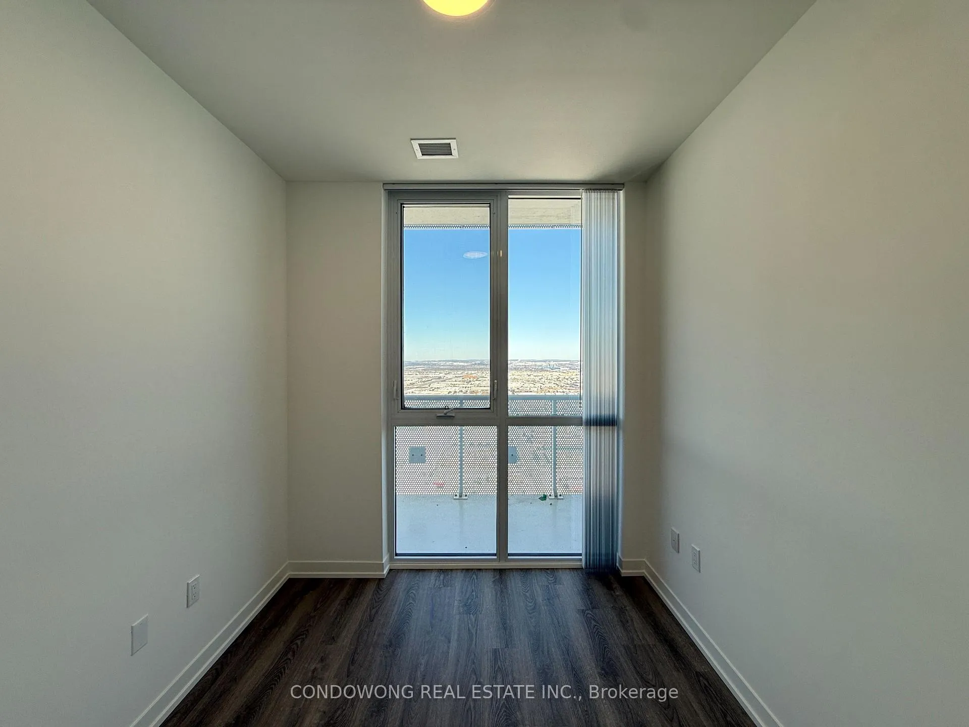 Photo 7 of Unit 6002, 8 Interchange Way, Vaughan, Vaughan Corporate Centre — HOMEH