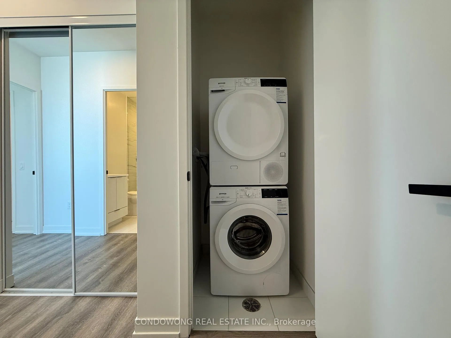 Photo 14 of Unit 6002, 8 Interchange Way, Vaughan, Vaughan Corporate Centre — HOMEH
