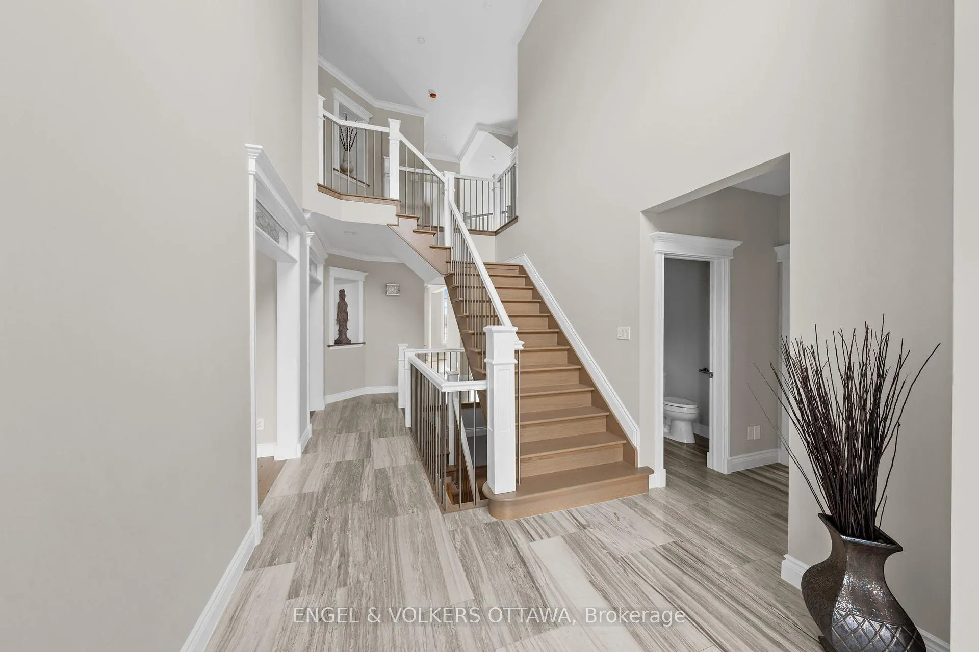 Photo 1 of 6373 Radisson Way, Ottawa, Hiawatha Park/Convent Glen — HOMEH