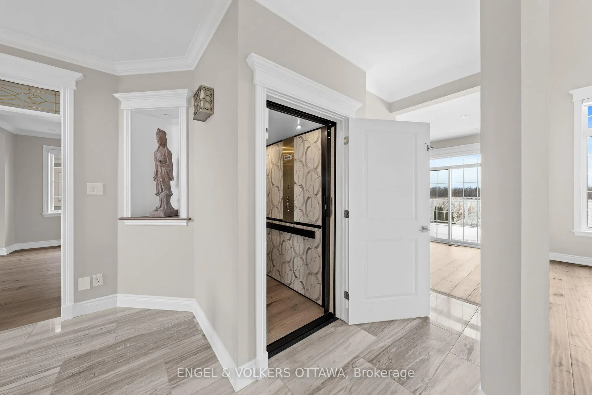 Photo 20 of 6373 Radisson Way, Ottawa, Hiawatha Park/Convent Glen — HOMEH