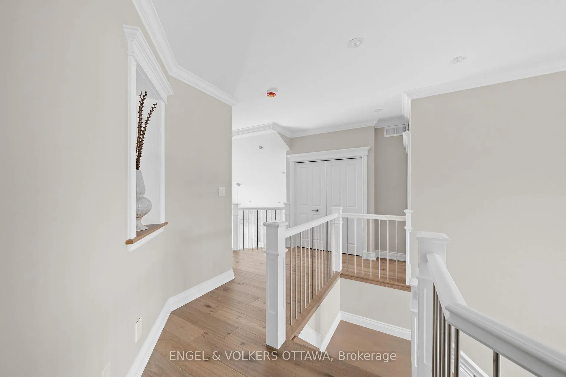 Photo 4 of 6373 Radisson Way, Ottawa, Hiawatha Park/Convent Glen — HOMEH