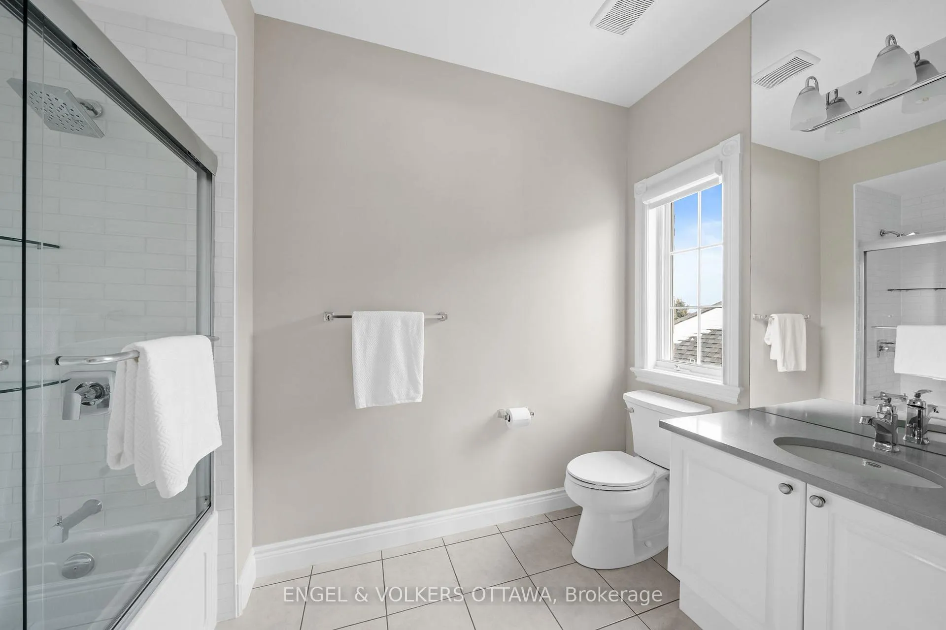 Photo 24 of 6373 Radisson Way, Ottawa, Hiawatha Park/Convent Glen — HOMEH