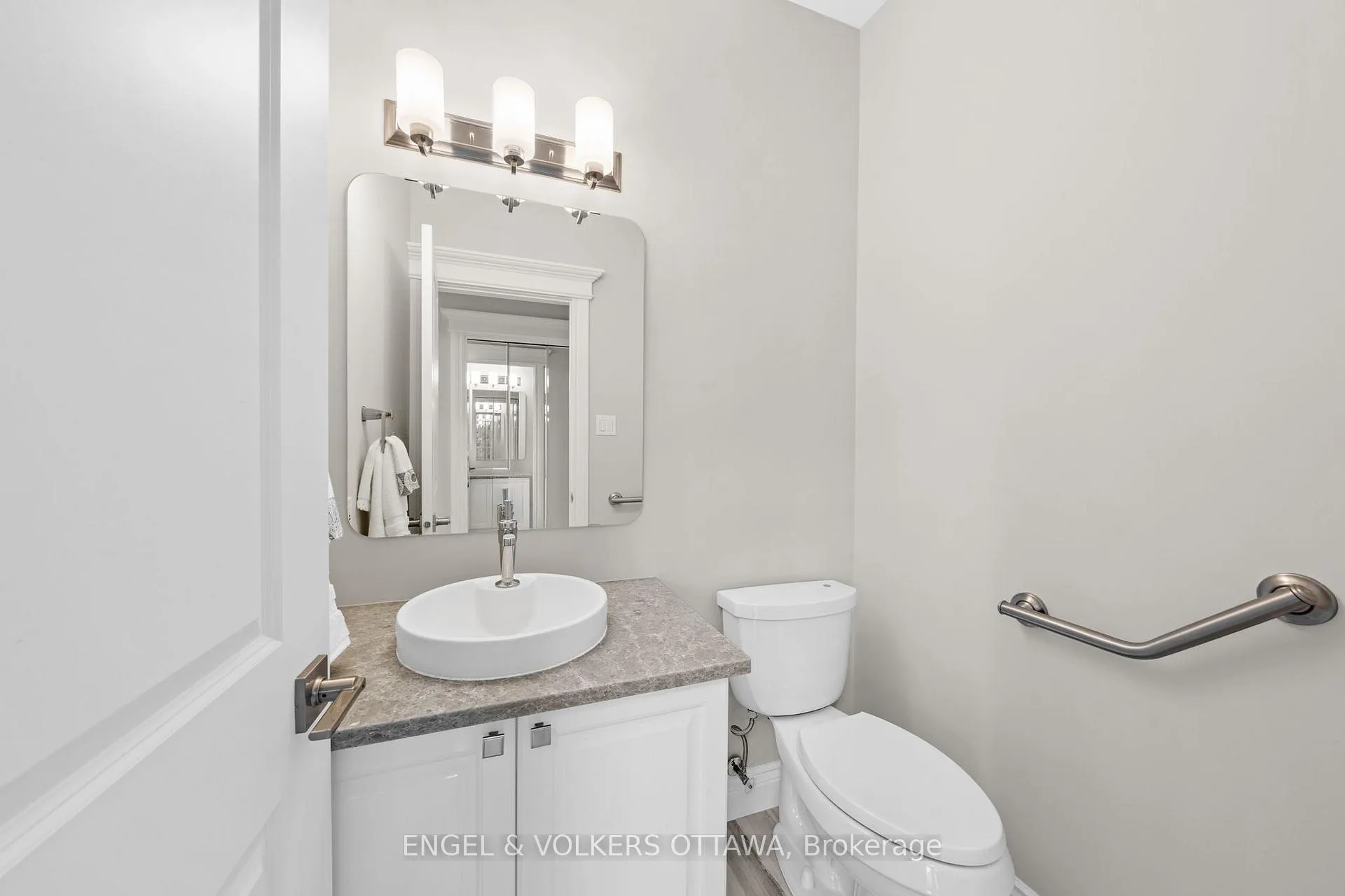 Photo 25 of 6373 Radisson Way, Ottawa, Hiawatha Park/Convent Glen — HOMEH