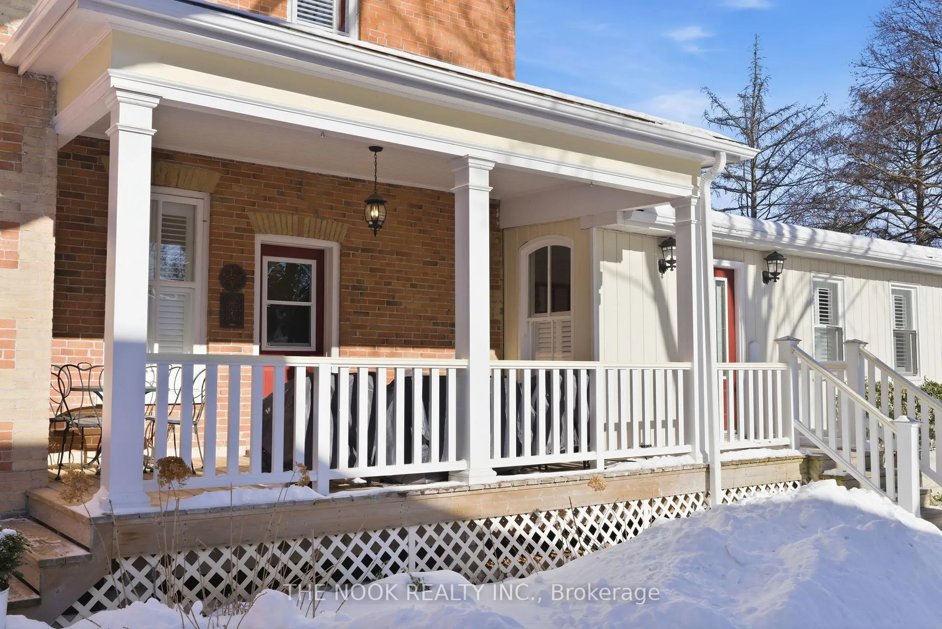 Photo 3 of 39 Centre Street, Clarington, Bowmanville — HOMEH