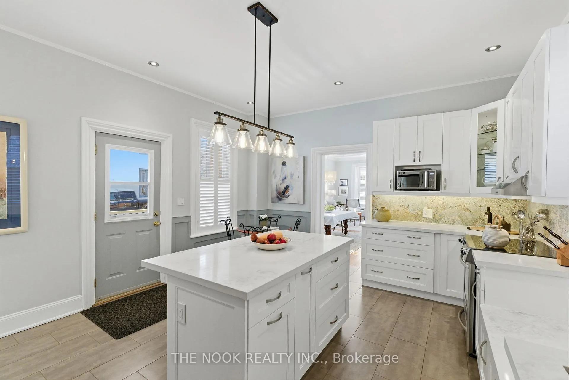 Photo 19 of 39 Centre Street, Clarington, Bowmanville — HOMEH