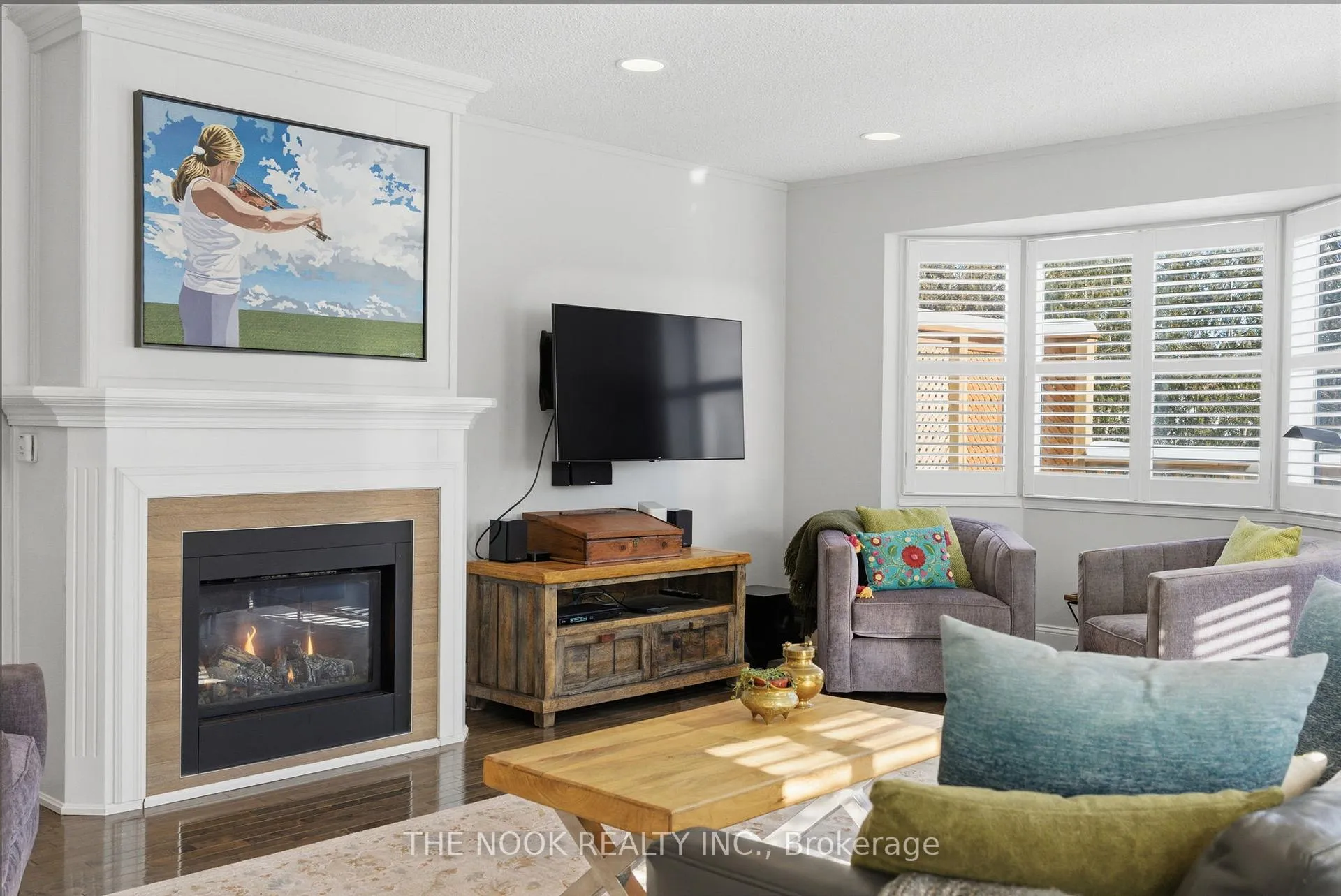Photo 23 of 39 Centre Street, Clarington, Bowmanville — HOMEH