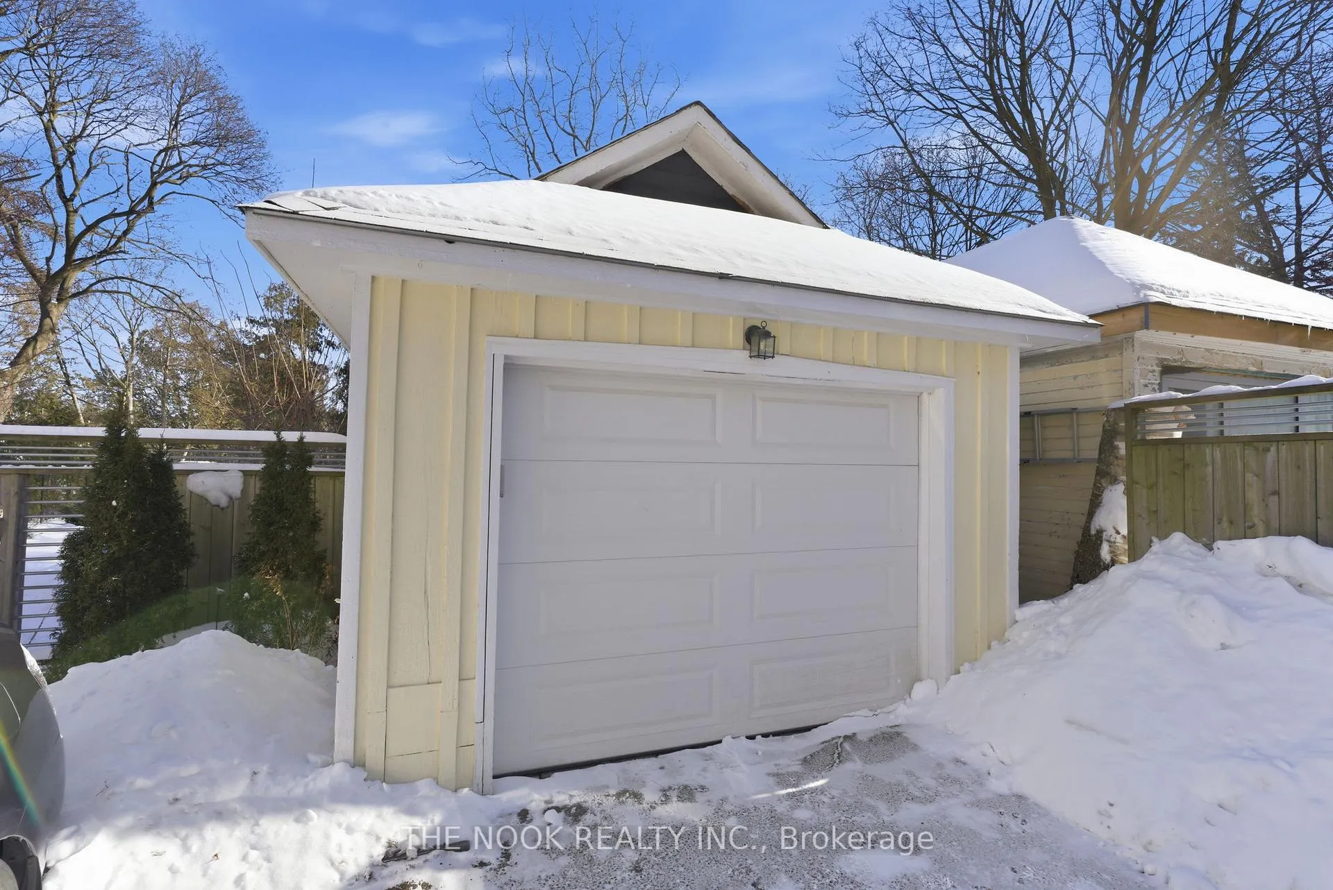 Photo 46 of 39 Centre Street, Clarington, Bowmanville — HOMEH
