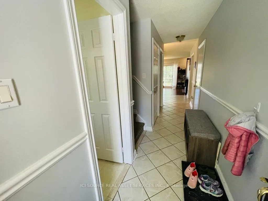 Photo 2 of Unit 11, 2880 Headon Forest Drive, Burlington, Headon — HOMEH