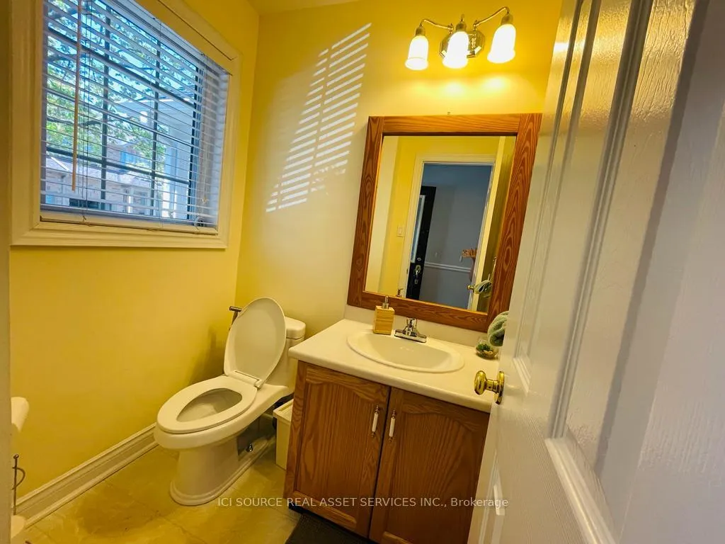 Photo 11 of Unit 11, 2880 Headon Forest Drive, Burlington, Headon — HOMEH