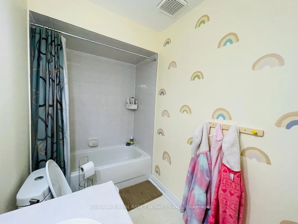 Photo 21 of Unit 11, 2880 Headon Forest Drive, Burlington, Headon — HOMEH