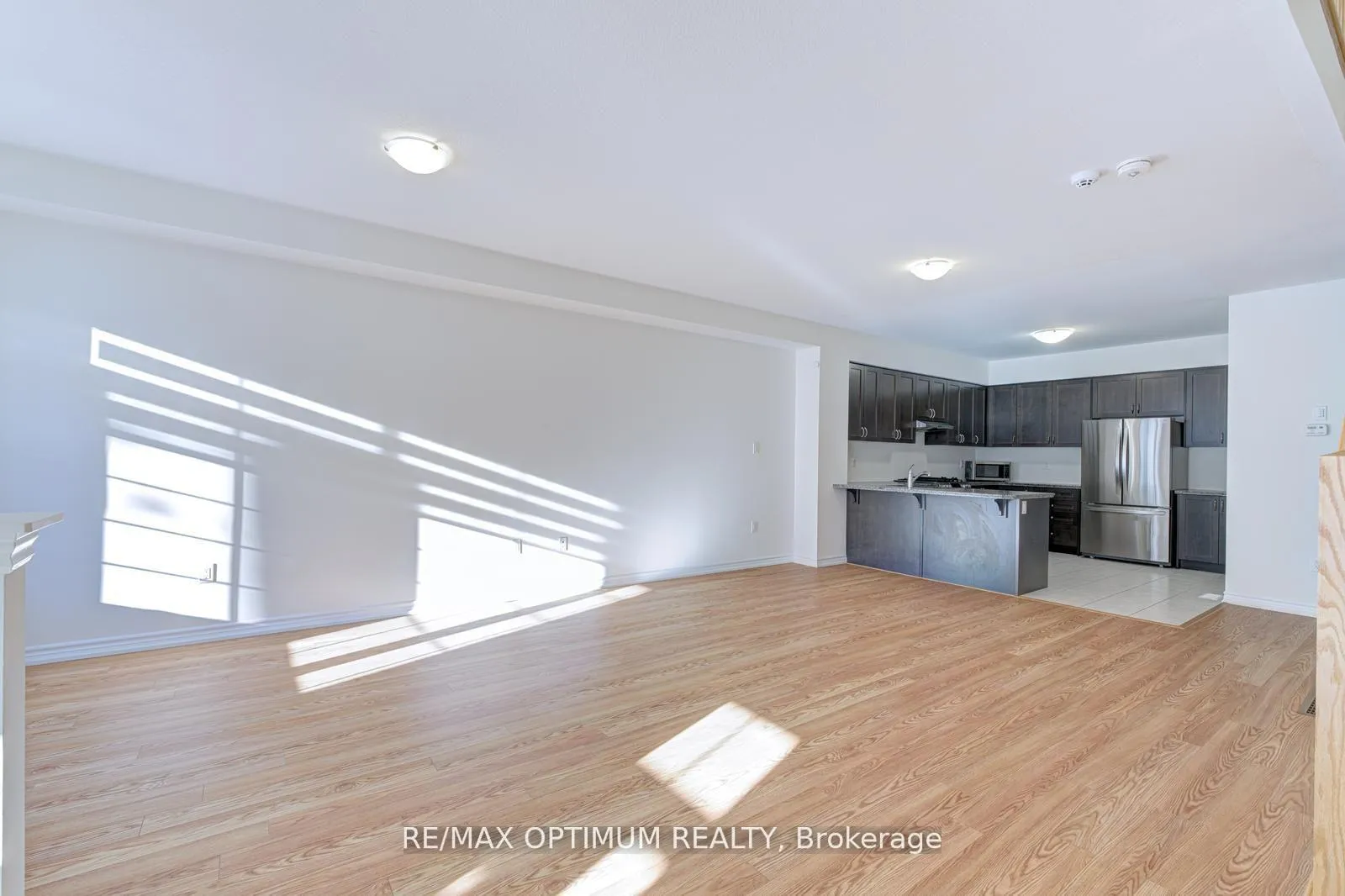 Photo 8 of Unit 2, 305 Garner Road W, Hamilton, Ancaster — HOMEH