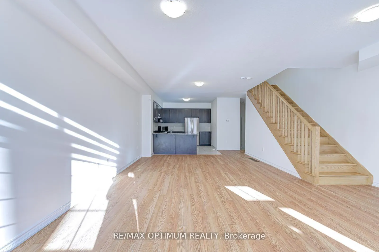 Photo 9 of Unit 2, 305 Garner Road W, Hamilton, Ancaster — HOMEH