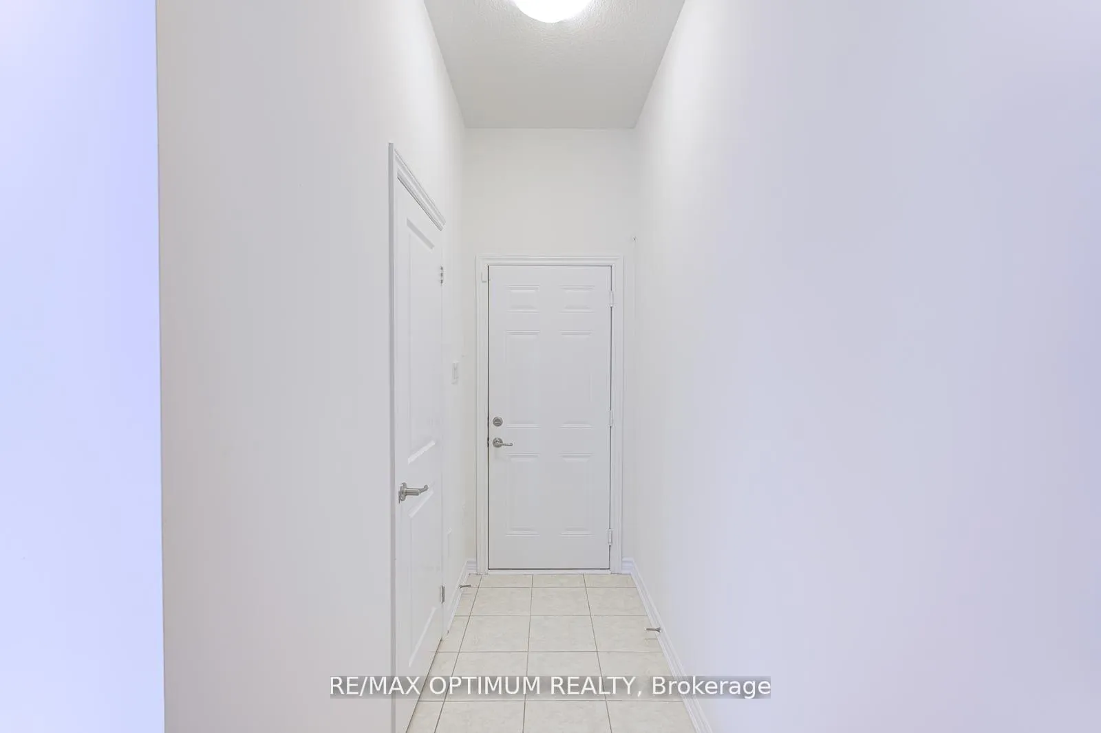 Photo 14 of Unit 2, 305 Garner Road W, Hamilton, Ancaster — HOMEH