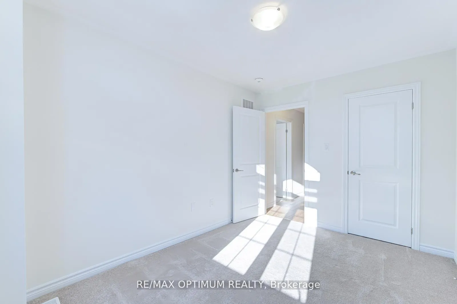 Photo 29 of Unit 2, 305 Garner Road W, Hamilton, Ancaster — HOMEH